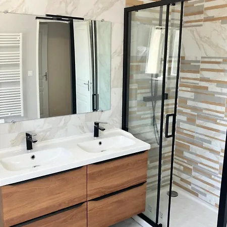 Guest house Dans Maison En Colocation Proche Paris Et In Shared House